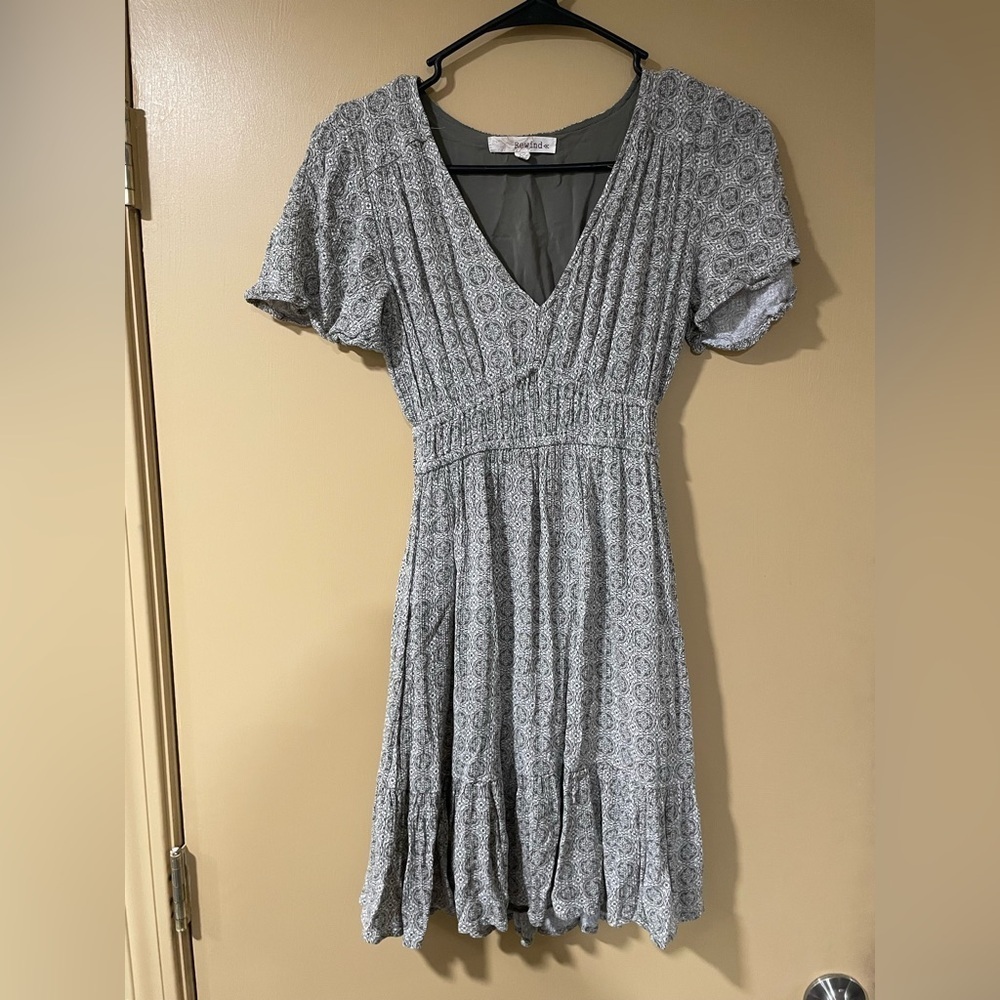 Rewind Sage Patterned Midi Dress